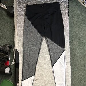 Marika Black and Gray Colorblock Leggings